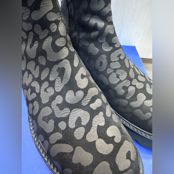 Stuart Weitzman 5050 Lift Bootie Boots Black Leopard 8.5 39 - Picture 2 of 9